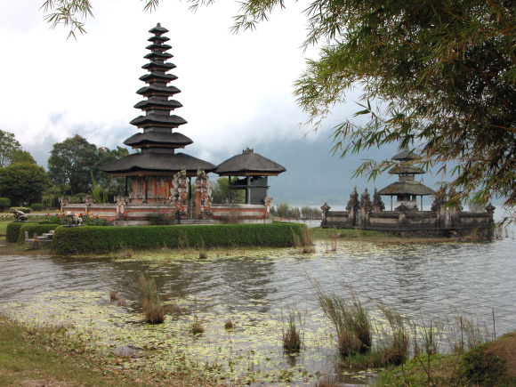 /exotika/!Bali/!Foto/Chram Bedugul.jpg